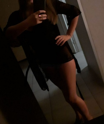 Лариса, 27